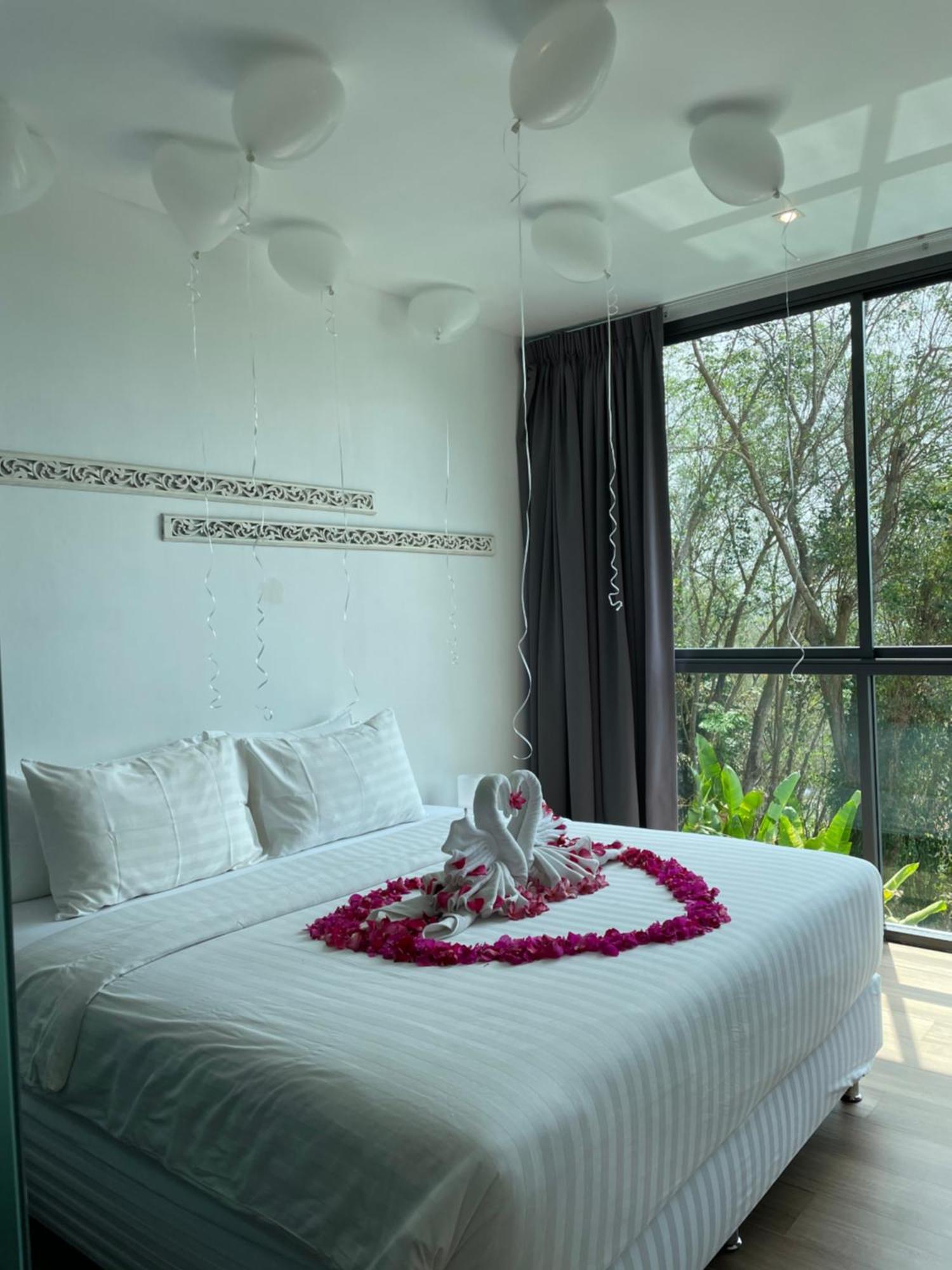 Baan Saint-Tropez Seaview Villas Kata Beach Екстериор снимка