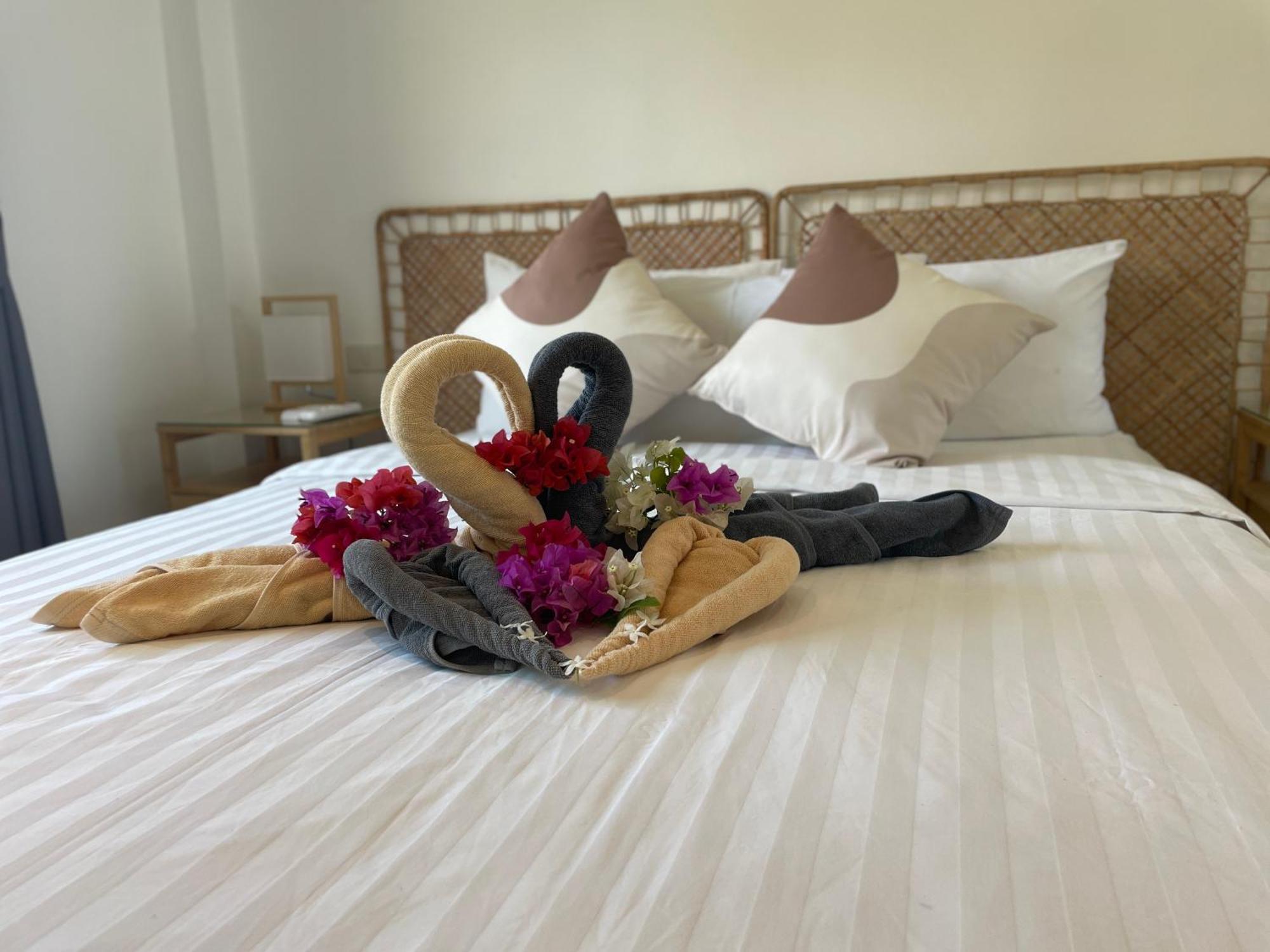 Baan Saint-Tropez Seaview Villas Kata Beach Екстериор снимка