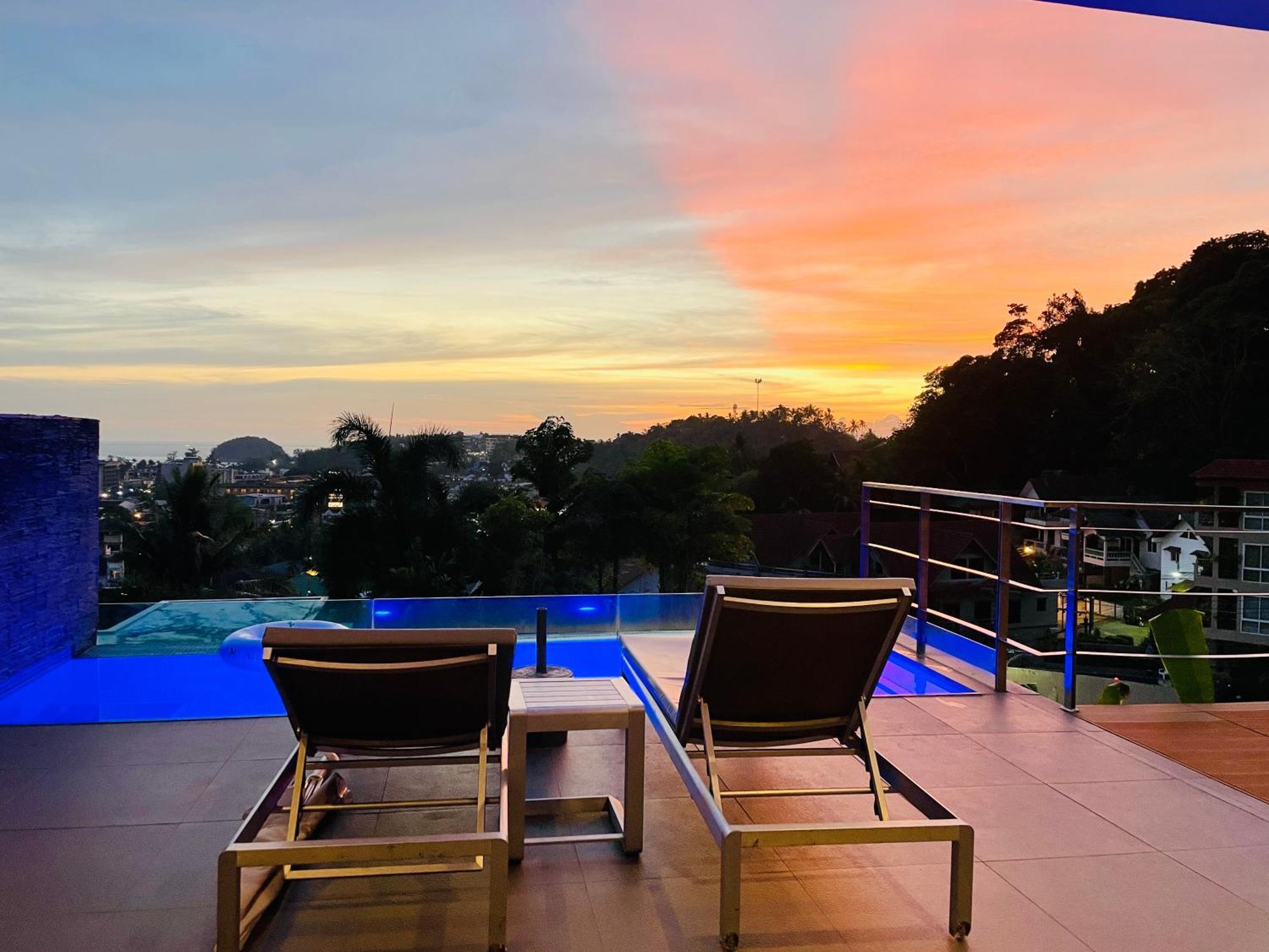 Baan Saint-Tropez Seaview Villas Kata Beach Екстериор снимка