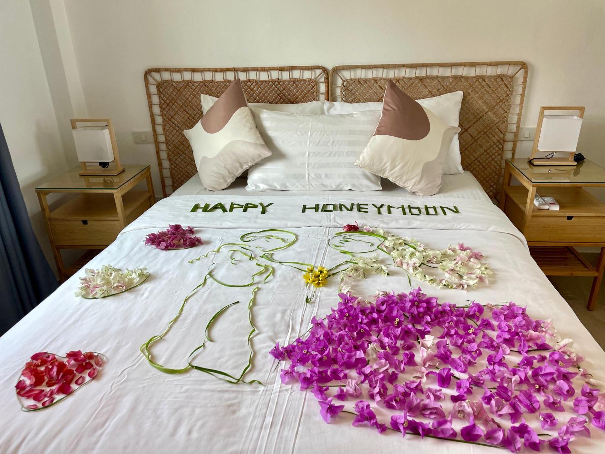 Baan Saint-Tropez Seaview Villas Kata Beach Екстериор снимка